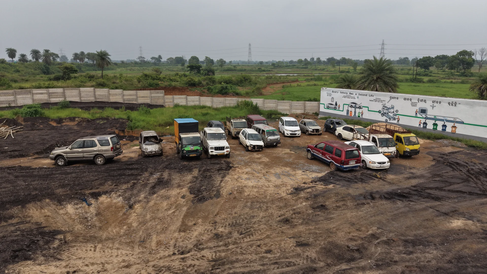 Vehicles in the Entropia Recurva facility yard
